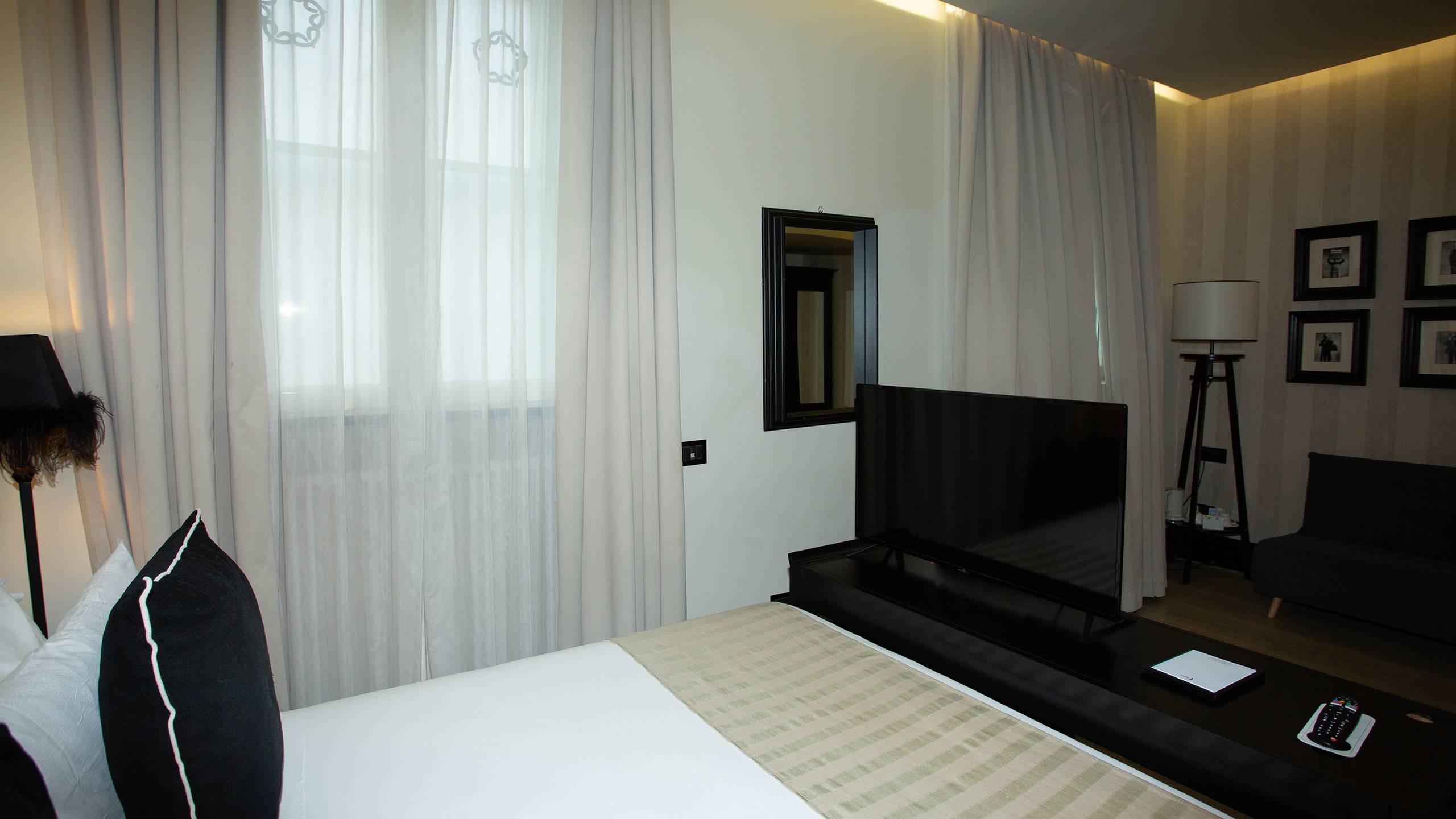 --MRC0201--Profumo-maison-colosseo --MRC0201--Profumo-maison-colosseo